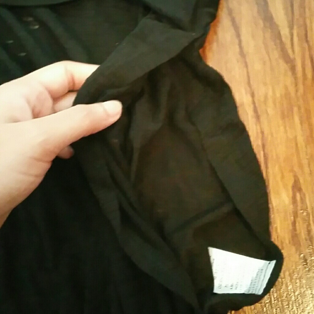 High low button down tee - Picture 2 of 2
